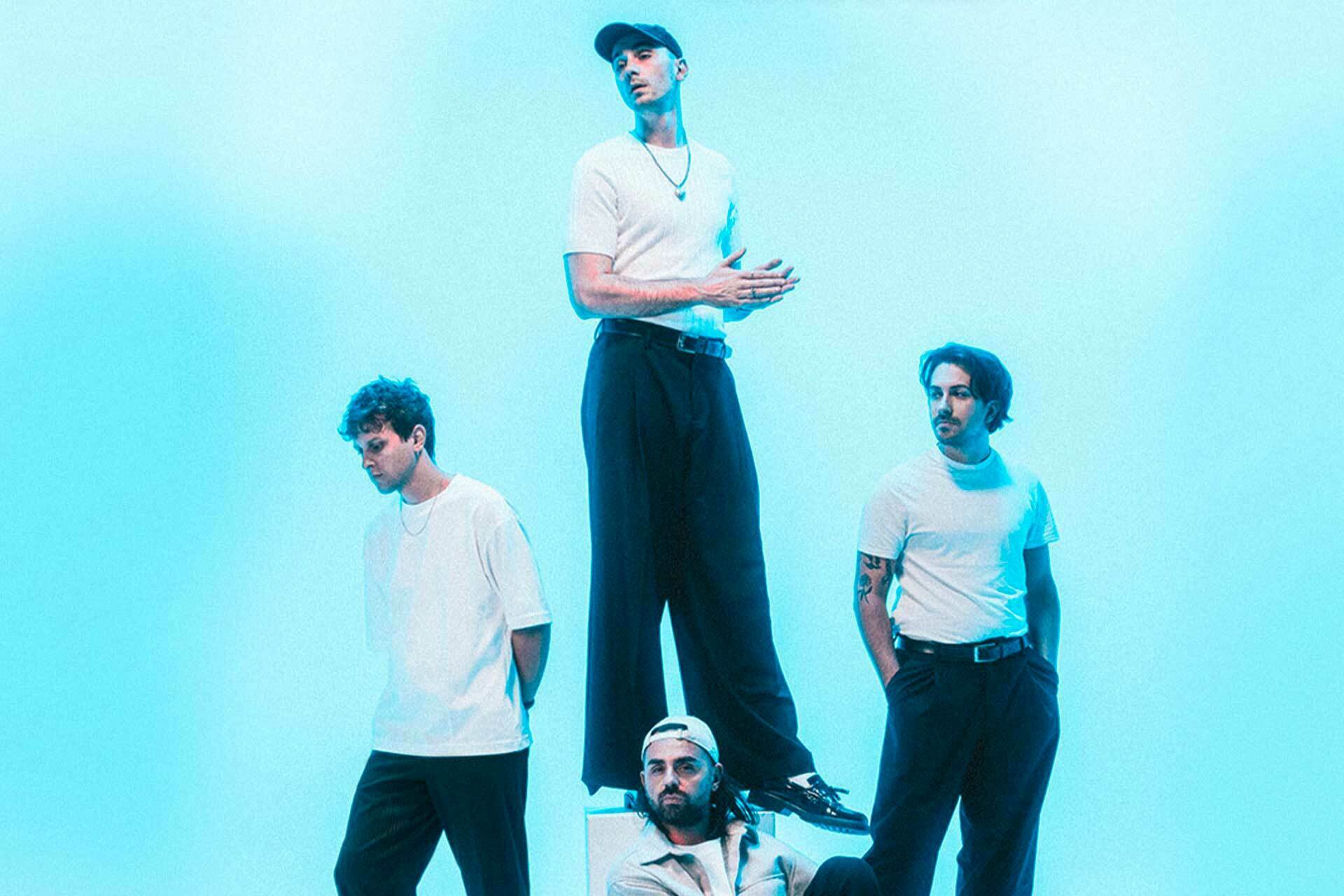 COLOURS IN THE STREET